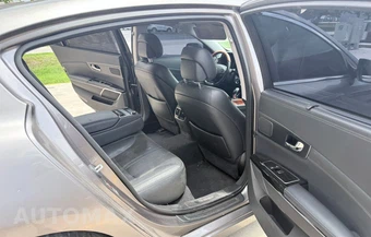 2015 Kia K900 Premium - miniatura 9