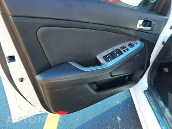 2015 Kia Optima SX – miniatura 9