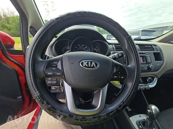 2015 Kia Rio LX Sedan – miniatura 10