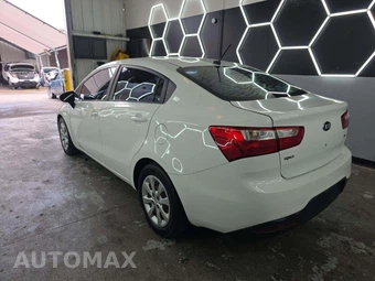 2015 Kia Rio LX Sedan – miniatura 2