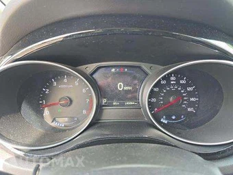 2015 Kia Sedona EX 120.5" WB - miniatura 9