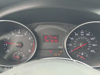 2015 Kia Sedona LX 120.5" WB – miniatura 12