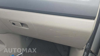 2015 Kia Sedona LX 120.5" WB – miniatura 23