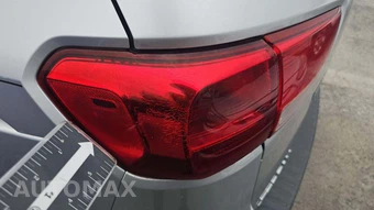 2015 Kia Sedona LX 120.5" WB – miniatura 30