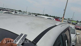 2015 Kia Sedona LX 120.5" WB – miniatura 33
