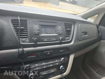 2015 Kia Sedona LX 120.5" WB - miniatura 10