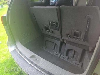 2015 Kia Sedona LX 120.5" WB - miniatura 15