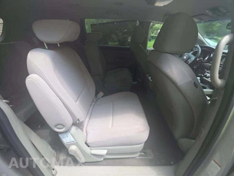 2015 Kia Sedona LX 120.5" WB - miniatura 17