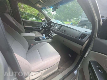2015 Kia Sedona LX 120.5" WB - miniatura 19