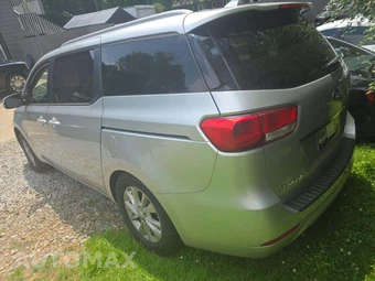 2015 Kia Sedona LX 120.5" WB - miniatura 2