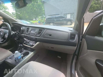 2015 Kia Sedona LX 120.5" WB - miniatura 20
