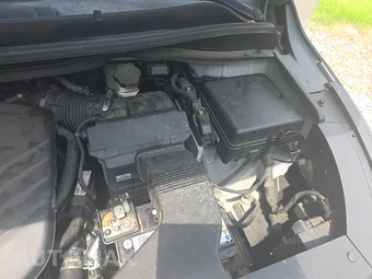 2015 Kia Sedona LX 120.5" WB - miniatura 23