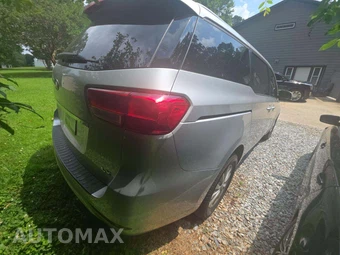 2015 Kia Sedona LX 120.5" WB - miniatura 3