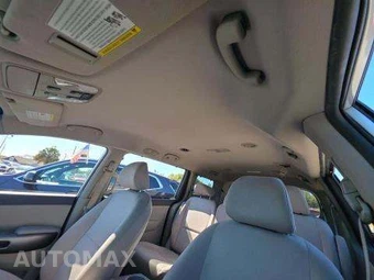 2015 Kia Sedona LX 120.5" WB - miniatura 11