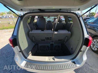 2015 Kia Sedona LX 120.5" WB - miniatura 15