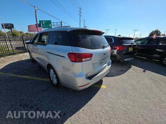 2015 Kia Sedona LX 120.5" WB - miniatura 2