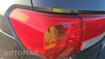 2015 Kia Sedona LX 120.5" WB – miniatura 28