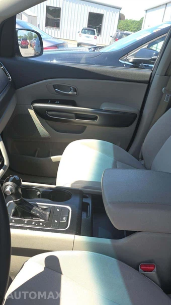2015 Kia Sedona LX 120.5" WB - miniatura 26