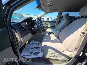 2015 Kia Sedona LX 120.5" WB - miniatura 7