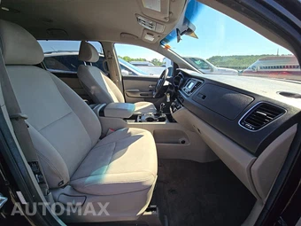2015 Kia Sedona LX 120.5" WB - miniatura 8