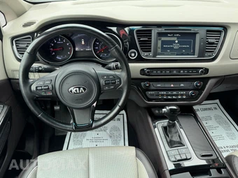 2015 Kia Sedona SXL 120.5" WB - miniatura 11