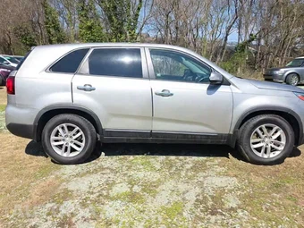 2015 Kia Sorento LX – miniatura 5
