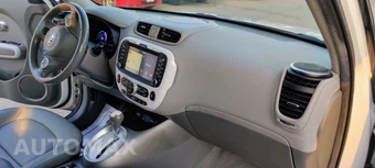 2015 Kia Soul EV + - miniatura 12