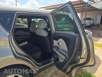 2015 Kia Soul – miniatura 16