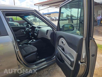 2015 Kia Soul – miniatura 18