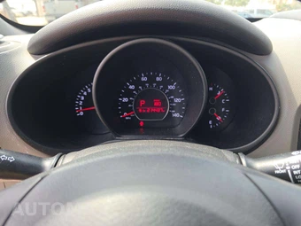2015 Kia Soul – miniatura 9