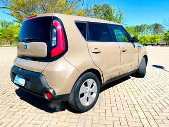 2015 Kia Soul - miniatura 10