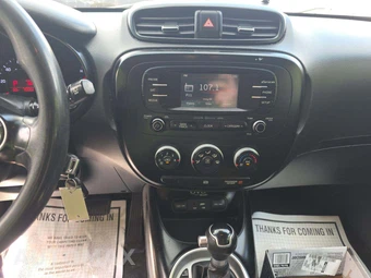 2015 Kia Soul - miniatura 10