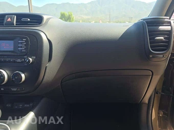 2015 Kia Soul – miniatura 16