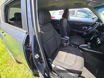 2015 Kia Soul + - miniatura 18