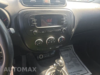 2015 Kia Soul + - miniatura 11