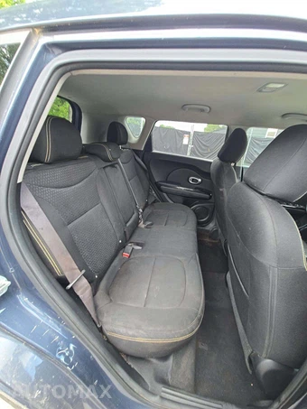 2015 Kia Soul + – miniatura 13