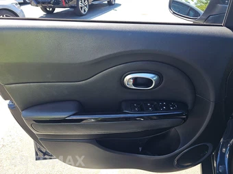2015 Kia Soul + – miniatura 9