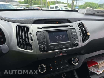 2015 Kia Sportage LX – miniatura 10