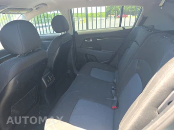 2015 Kia Sportage LX – miniatura 13