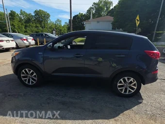 2015 Kia Sportage LX – miniatura 3