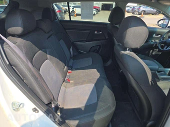 2015 Kia Sportage LX - miniatura 13