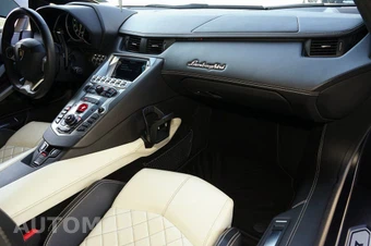 2015 Lamborghini Aventador LP 700-4 Convertible - miniatura 14