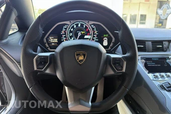 2015 Lamborghini Aventador LP 700-4 Convertible - miniatura 15