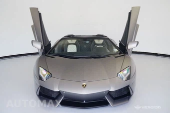 2015 Lamborghini Aventador LP 700-4 Convertible - miniatura 3