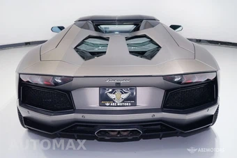 2015 Lamborghini Aventador LP 700-4 Convertible - miniatura 8