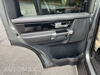 2015 Land Rover LR4 LUX - miniatura 38