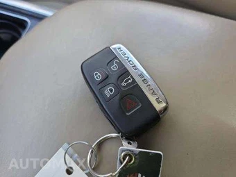 2015 Land Rover Range Rover Sport HSE – miniatura 8