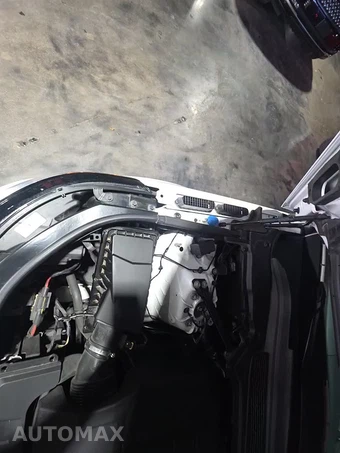 2015 Land Rover Range Rover Supercharged LWB - miniatura 25
