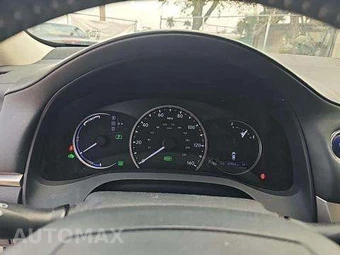 2015 Lexus CT 200h – miniatura 10