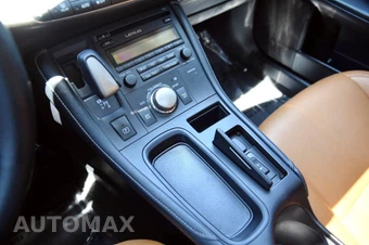 2015 Lexus CT 200h - miniatura 29